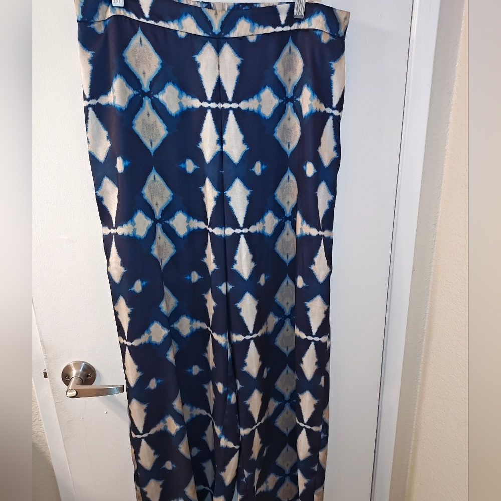 Banana Republic wide leg breezy pants.